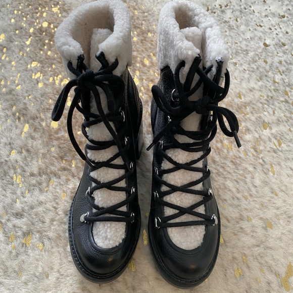 NWOT Marc Fisher Booties. - Picture 2 of 3